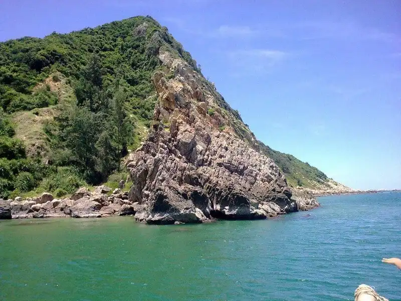 7 địa điểm nhất định phải tới khi đi du lịch Bình Định 13 wanderlust-tip-7-diem-den-tuyet-voi-ban-nhat-thiet-phai-ghe-qua-khi-du-lich-binh-dinh-9