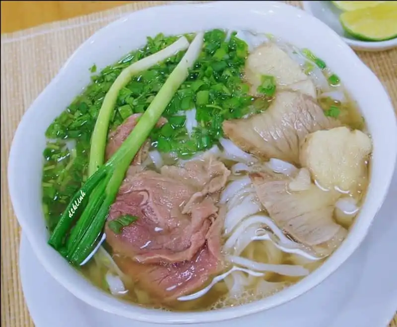 wanderlust tip bao anh vinh danh pho viet vao top 10 mon an duong pho duoc yeu thich nhat 1