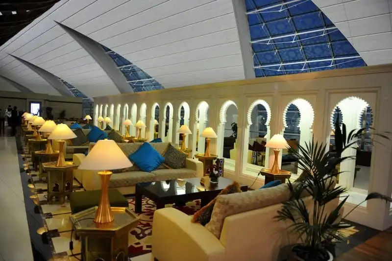 wanderlust-tip-day-la-ly-do-tai-sao-emirates-la-hang-hang-khong-tot-nhat-the-gioi-1