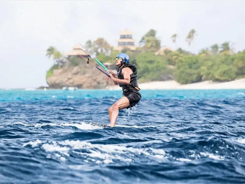 wanderlust-tip-nhung-chuyen-du-lich-cua-cuu-tong-thong-obama-va-vo-sau-khi-roi-nha-trang-8