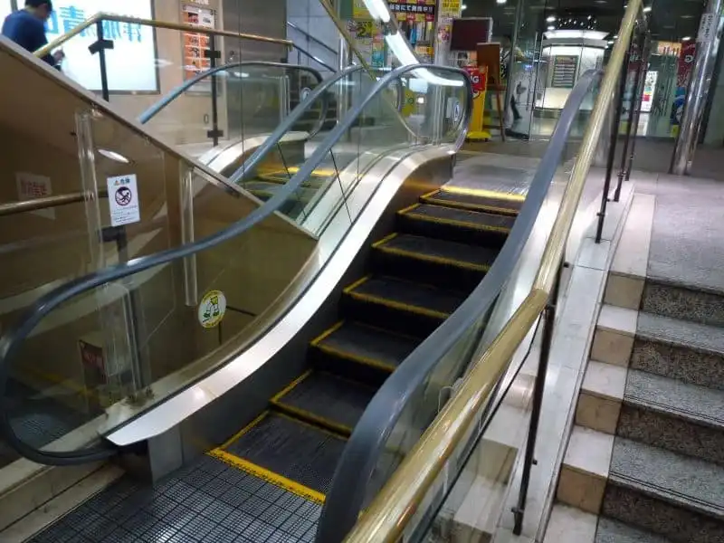 wanderlust-tip-nhung-dieu-ki-la-chi-co-o-nhat-ban-khien-du-khach-bat-ngo-4