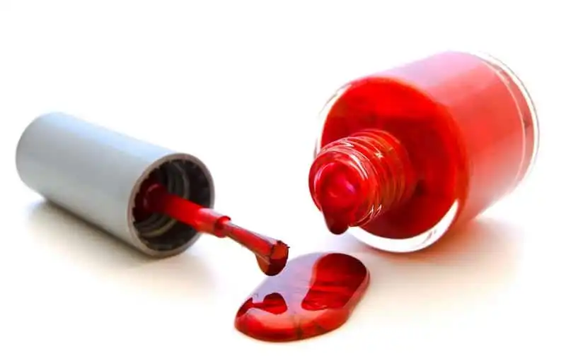 wanderlust-tip-nhung-vat-dung-khong-bao-gio-nen-de-trong-hanh-ly-ki-gui-1