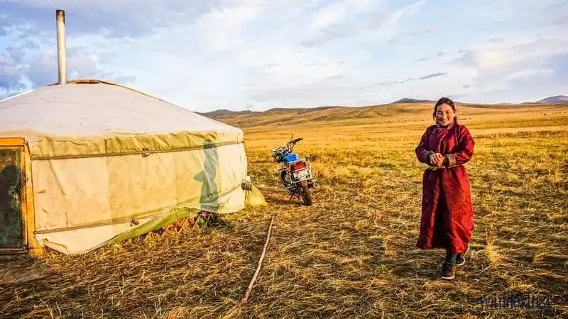 wanderlust-tips-12-ngay-road-trip-sa-mac-lanh-gobi1314