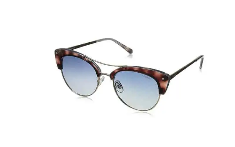 16 chiếc kính râm cho chuyến du lịch thêm hoàn hảo 11 wanderlust-tips-17-cap-kinh-ram-cho-chuyen-tham-hiem-tiep-theo-cua-ban-7