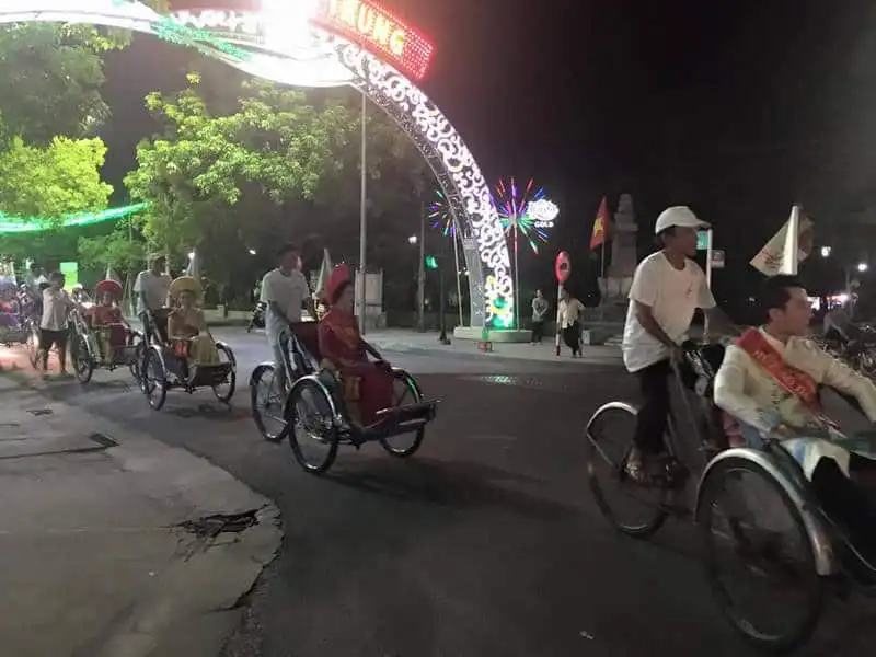 wanderlust-tips-8-diem-tham-quan-khong-the-bo-qua-tai-Hue-vao-buoi-toi-7