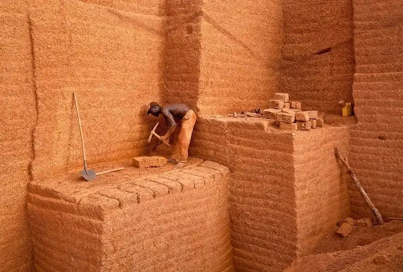 Ghé thăm mỏ gạch đá ong Karaba của Burkina Faso, Tây Phi 7 wanderlust-tips-Mo-da-karaba-cua-burkina-faso-2