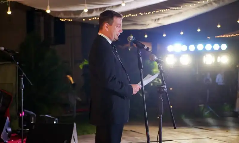 Ấn tượng đêm gala 2017 “Minuit à Paris” tại Hà Nội 5 wanderlust-tips-an-tuong-dem-gala-2017-minuit-a-paris-tai-ha-noi-2