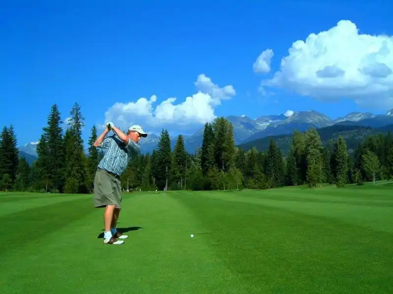 Sắp diễn ra Đại hội Du lịch Golf châu Á 2017 tại Đà Nẵng 5 wanderlust-tips-dai-hoi-du-lich-golf-chau-2017-tai-da-nang-1