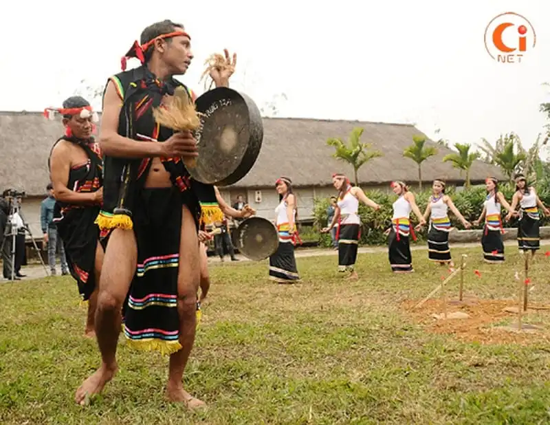 Đón chờ Ngày Văn hóa các dân tộc Việt Nam năm 2017 6 wanderlust-tips-don-cho-ngay-van-hoa-cac-dan-toc-viet-nam-nam-2017-2