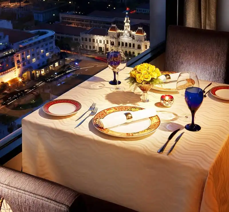 wanderlust-tips-trai-nghiem-khong-gian-moi-tai-the-lounge-khach-san-sheraton-saigon-3