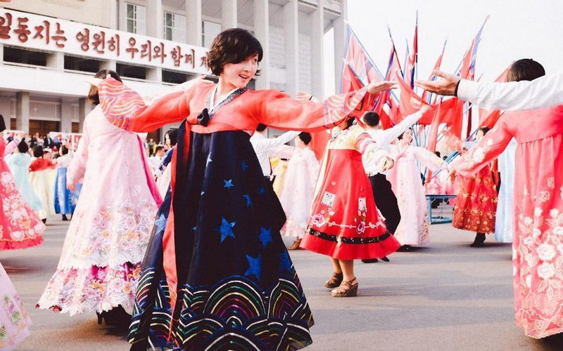 Chùm ảnh đẹp về con người và cuộc sống ở đất nước bí ẩn nhất thế giới