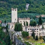 wanderlust tip chinh phu italia cho khong hon 100 toa lau dai de kich cau du lich 1