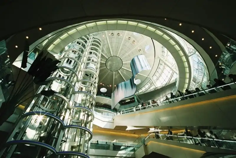 Ấn tượng với top 5 sân bay đẹp và tốt nhất thế giới 12 wanderlust-tip-an-tuong-voi-nhung-san-bay-dep-va-tot-nhat-the-gioi-8