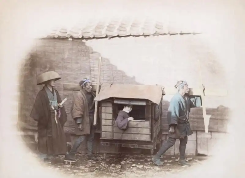 wanderlust-tip-bo-anh-mau-dau-tien-ve-cuoc-song-nhat-ban-ki-19-14