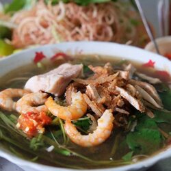 wanderlust tip bun nuoc leo mon ngon noi danh cua ca mau 1