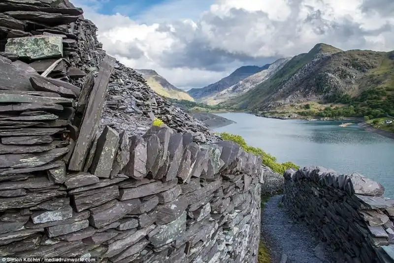 wanderlust-tip-chiem-nguong-bo-anh-tuyet-dep-ve-xu-wales-vung-dat-cua-rong-3