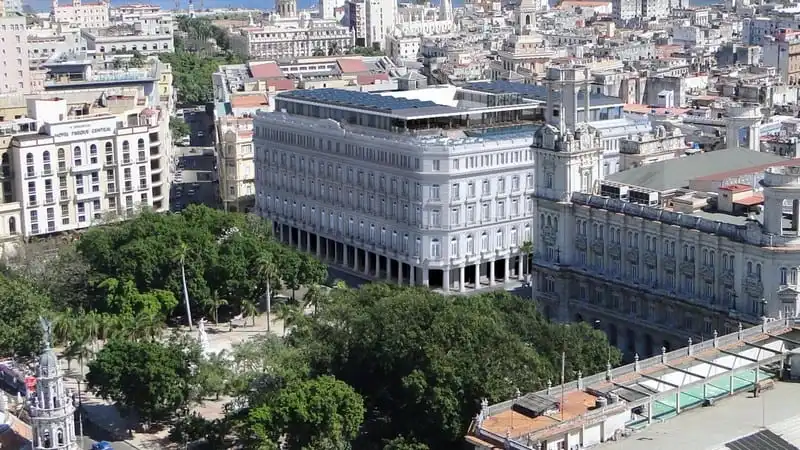 Khám phá bên trong khách sạn 5 sao đầu tiên của Cuba 6 wanderlust-tip-kham-pha-ben-trong-khach-san-5-sao-dau-tien-cua-cuba-2