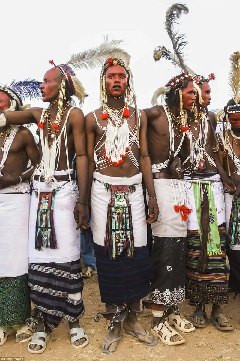 "Mùa tìm tình yêu" của bộ tộc Wodaabe ở châu Phi 9 wanderlust-tip-mua-tim-tinh-yeu-cua-bo-toc-wodaabe-o-chau-phi-8