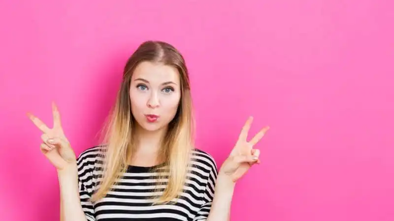 wanderlust-tip-nhung-ky-hieu-giao-tiep-khong-dung-nham-khi-di-du-lich-nuoc-ngoai-5