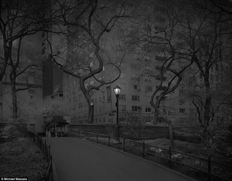 wanderlust-tip-ve-dep-khac-la-vao-ban-dem-cua-cong-vien-central-park-12