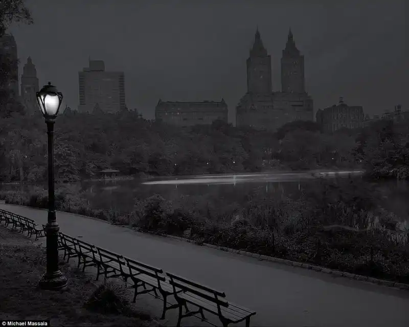 wanderlust-tip-ve-dep-khac-la-vao-ban-dem-cua-cong-vien-central-park-6