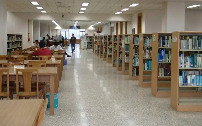 wanderlust-tip-ve-dep-nhu-tranh-thuy-mac-cua-truong-dai-hoc-bac-nhat-trung-quoc-10