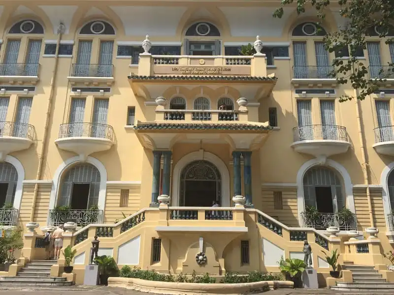 8 điểm tham quan không thể bỏ qua tại TPHCM vào buổi chiều 9 wanderlust-tips-8-diem-tham-quan-khong-the-bo-qua-tai-tphcm-vao-buoi-chieu2