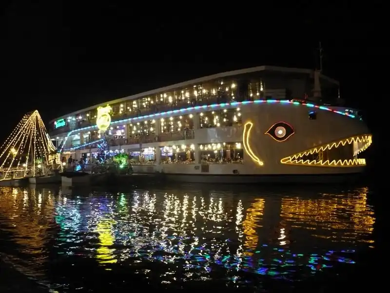 8 điểm tham quan hấp dẫn nhất tại TPHCM vào buổi tối 8 wanderlust-tips-8-diem-tham-quan-khong-the-bo-qua-tai-tphcm-vao-buoi-toi4