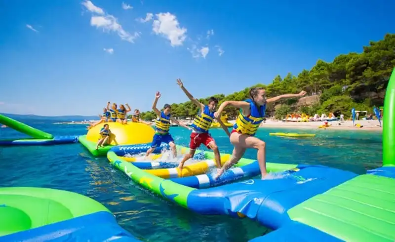 Công viên phao nổi lớn nhất thế giới tại Nha Trang 5 wanderlust-tips-khai-truong-cong-vien-phao-noi-lon-nhat-gioi-tai-nha-trang-1