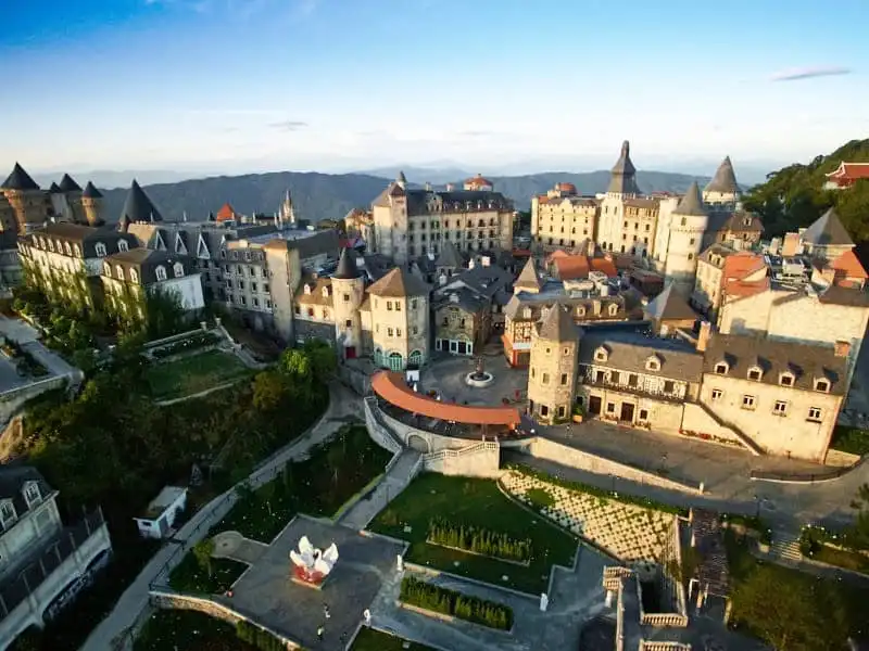wanderlust-tips-mua-he-tuyet-voi-tai-mercure-bana-hills-french-village-1