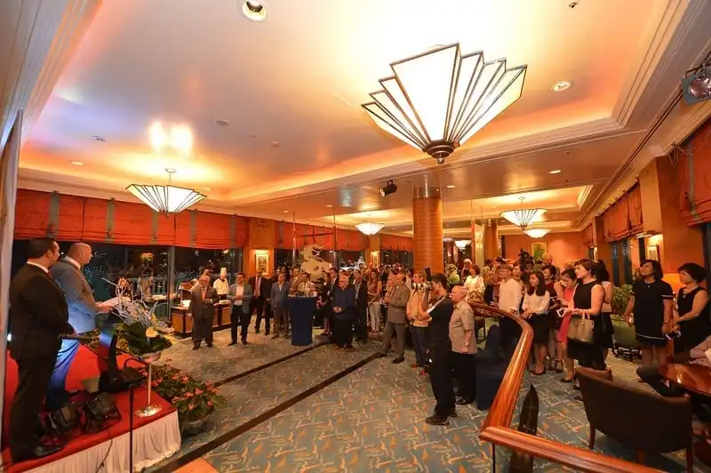 wanderlust-tips-ra-mat-clb-dai-su-tai-khach-san-ha-noi-daewoo-2