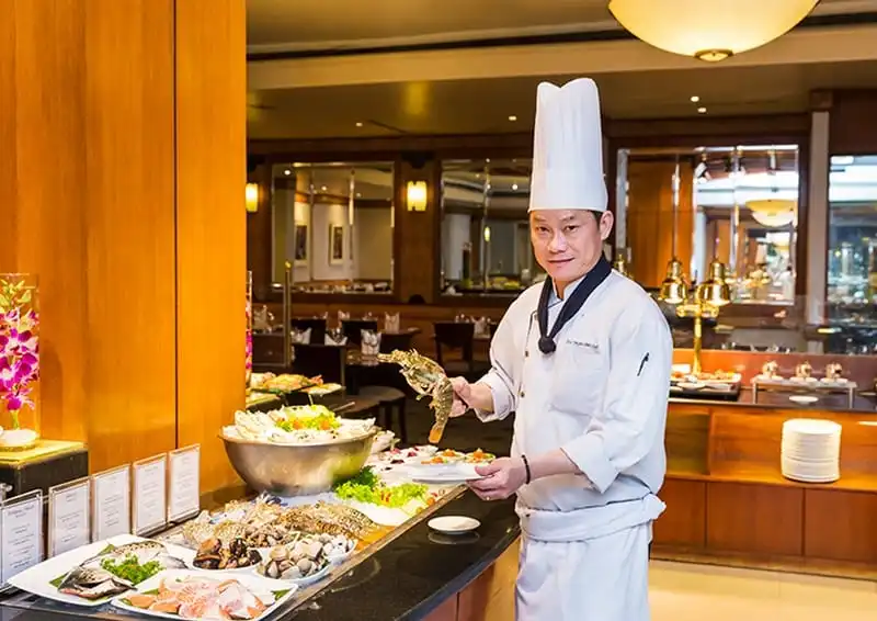 wanderlust-tips-uu-dai-buffet-toi-hai-san-tai-khach-san-saigon-prince-2