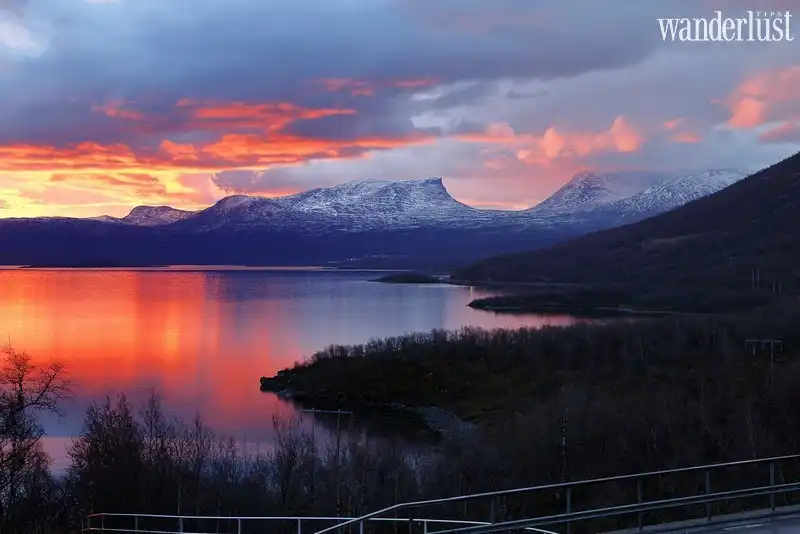 Tạp chí Du lịch Wanderlust Tips 15 địa điểm ngắm bình minh đẹp mê hồn trên thế giới