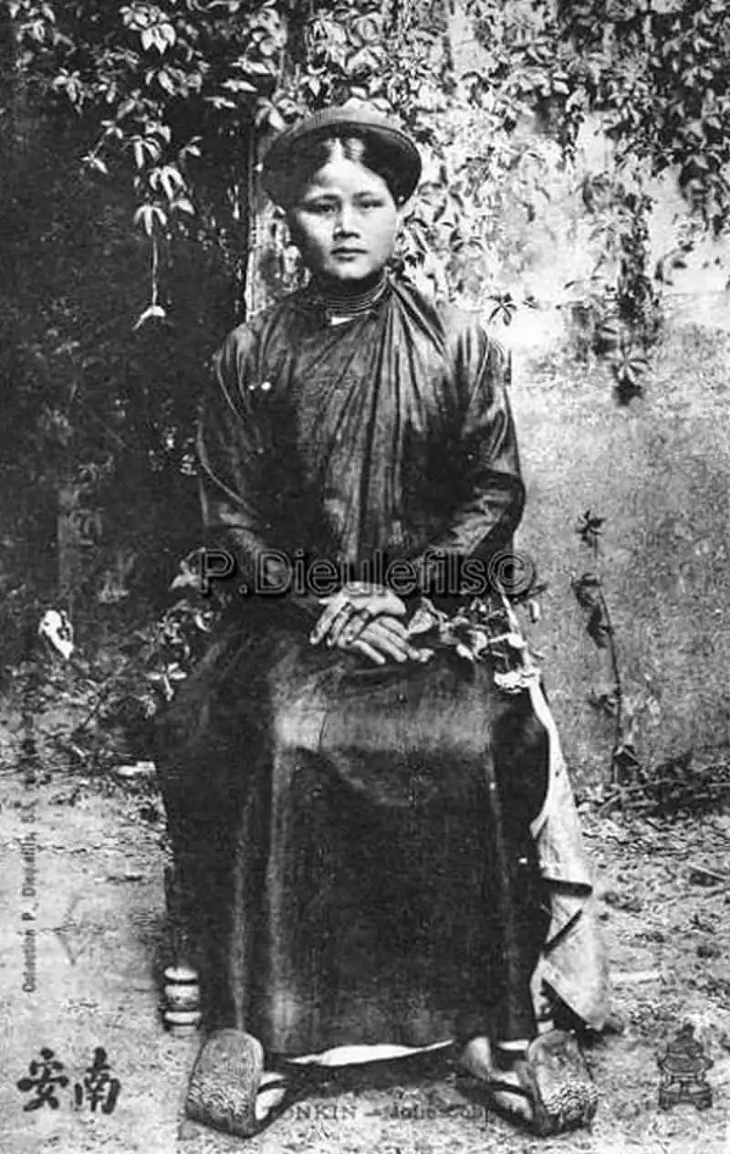 wanderlust-tip-ngam-ve-dep-nhu-tac-cua-nguoi-phu-nu-viet-nam-nhung-nam-dau-ki-20-13