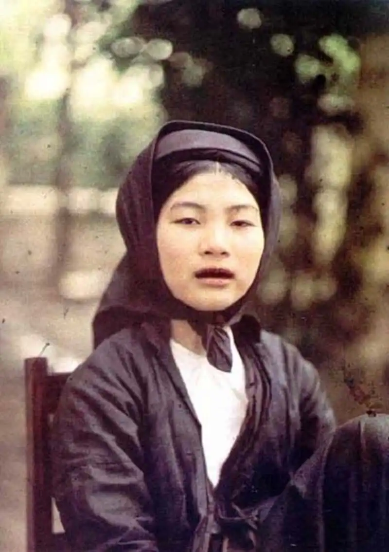 wanderlust-tip-ngam-ve-dep-nhu-tac-cua-nguoi-phu-nu-viet-nam-nhung-nam-dau-ki-20-21