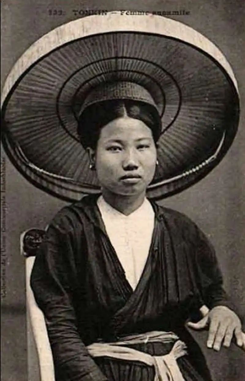 wanderlust-tip-ngam-ve-dep-nhu-tac-cua-nguoi-phu-nu-viet-nam-nhung-nam-dau-ki-20-8