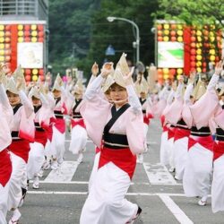 wanderlust tip thang 8 nay den nhat de hoa vao khong khi soi dong cua le hoi awa dance festival 1