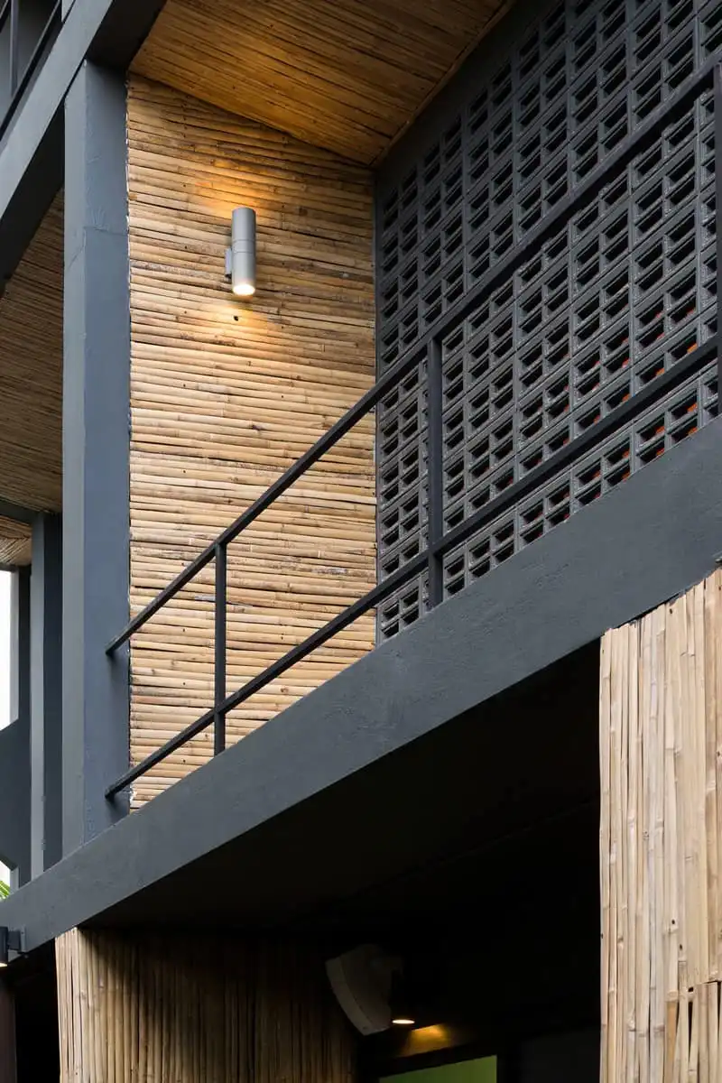 wanderlust-tip-thich-thu-voi-hostel-ruc-ro-sac-mau-o-thai-lan-5