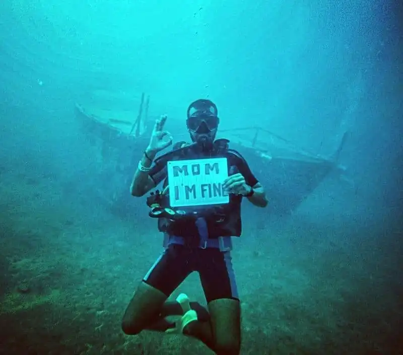 wanderlust-tips-chang-trai-di-du-lich-vong-quanh-gioi-va-mang-theo-tam-bien-me-oi-con-on-10