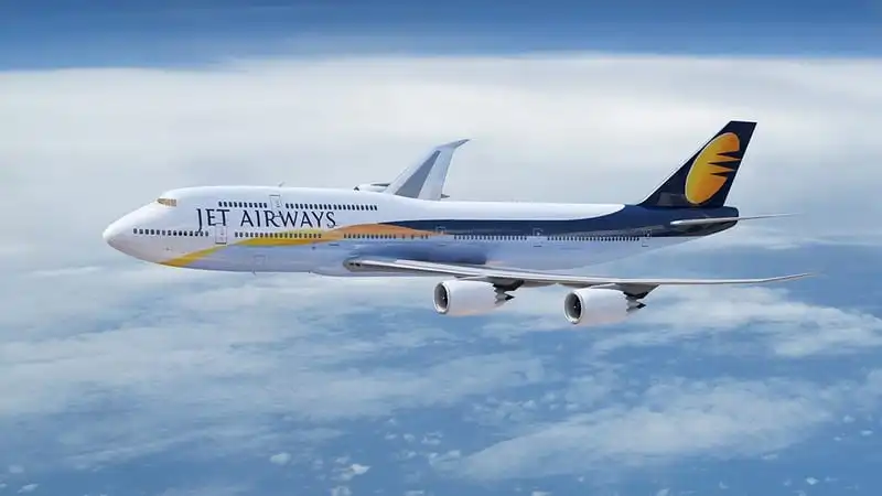 Chào đời giữa không trung, bé trai được bay miễn phí trọn đời 5 Hãng hàng không Jet Airways.