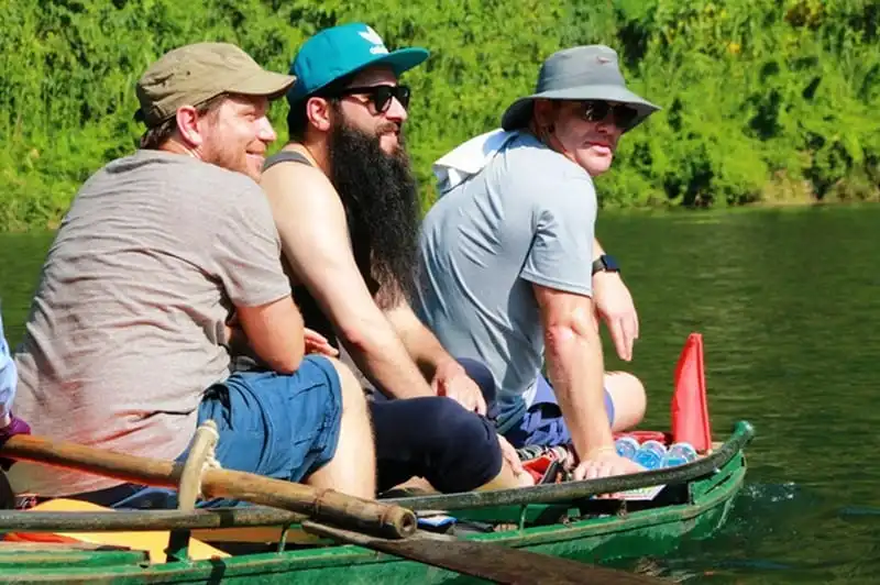 wanderlust-tips-dao-dien-phim-kong-cung-ban-toi-tham-danh-thang-trang-3