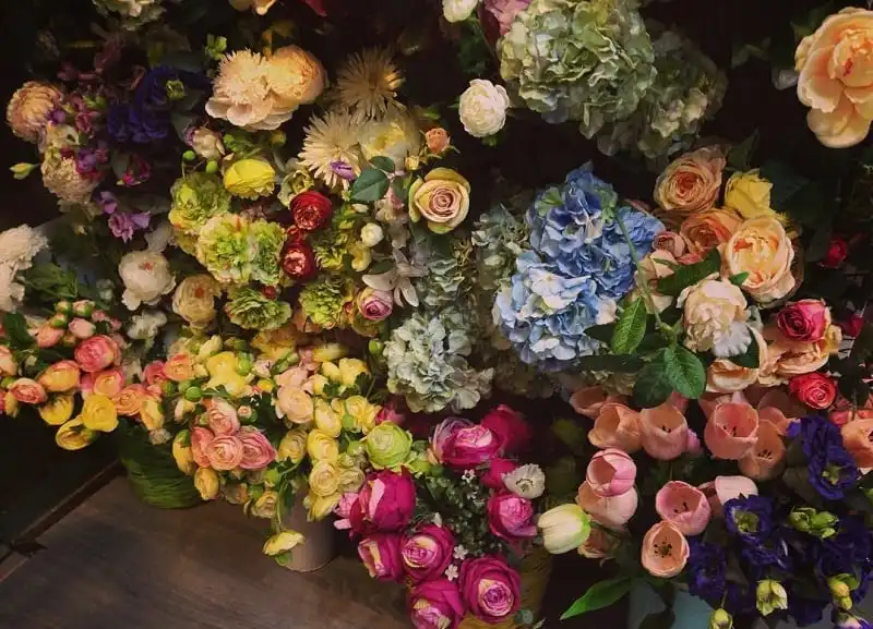 wanderlust-tips-dao-quanh-ha-noi-ghe-nhung-shop-do-luu-niem-doc-la-40