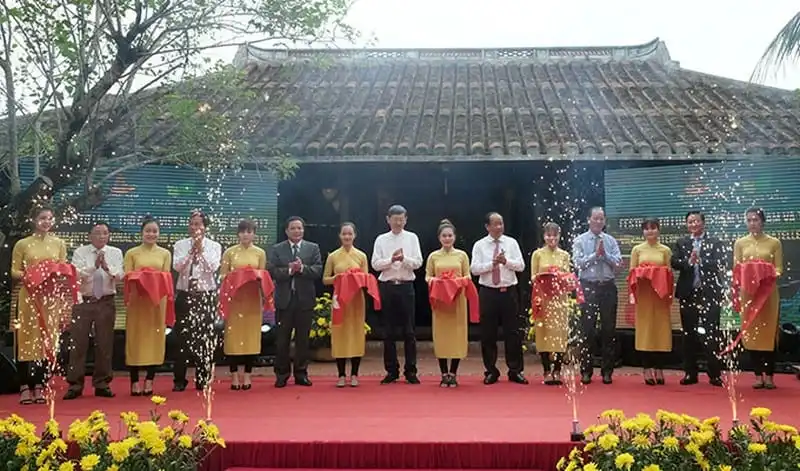 Festival Văn hóa tơ lụa Việt Nam - châu Á 2017 5 wanderlust-tips-festival-van-hoa-lua-viet-nam-chau-2017-1