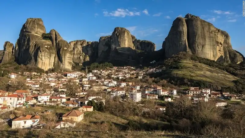 wanderlust-tips-meteora-quan-tu-vien-nam-giua-lung-troi-5