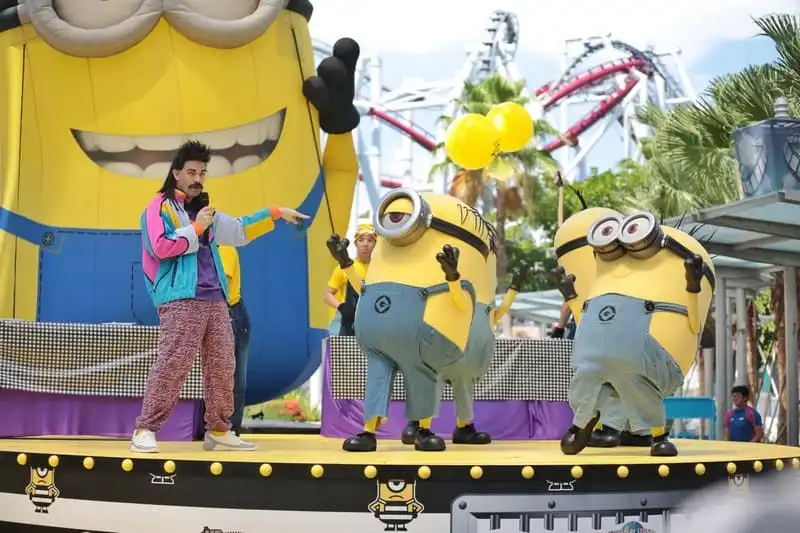 wanderlust-tips-tung-bung-le-hoi-despicable-me-tai-cong-vien-universal-studios-singapore-2