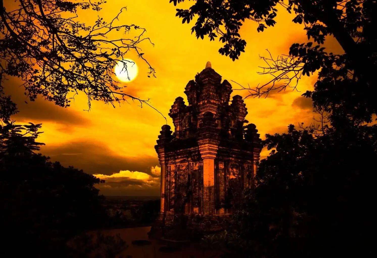 thap nhan buoi toi 1