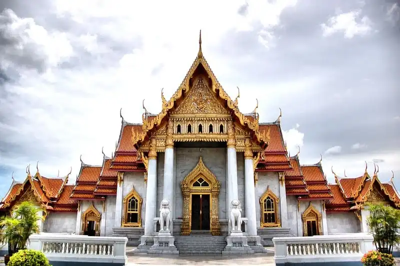 wanderlust tips 10 ngoi den co kien truc tuong nhat hanh tinh 1