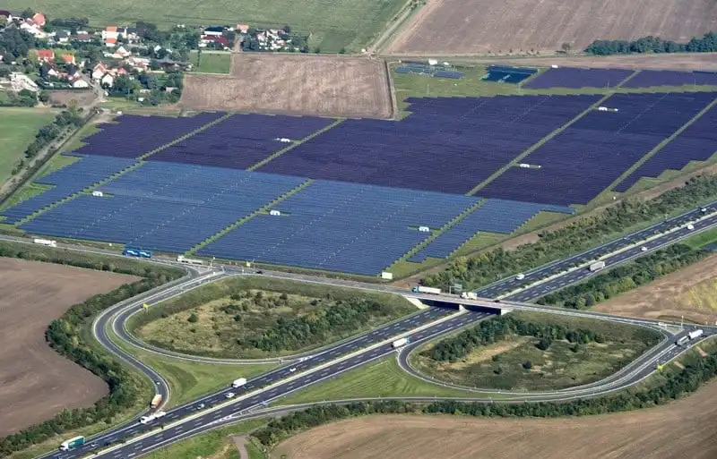 wanderlust tips 11 cung duong dep nhung nguy hiem nhat chau au 4