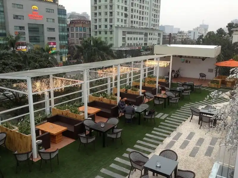 wanderlust tips goi y 10 quan ca phe ly tuong nhat de ngam ha noi tu tren cao 9