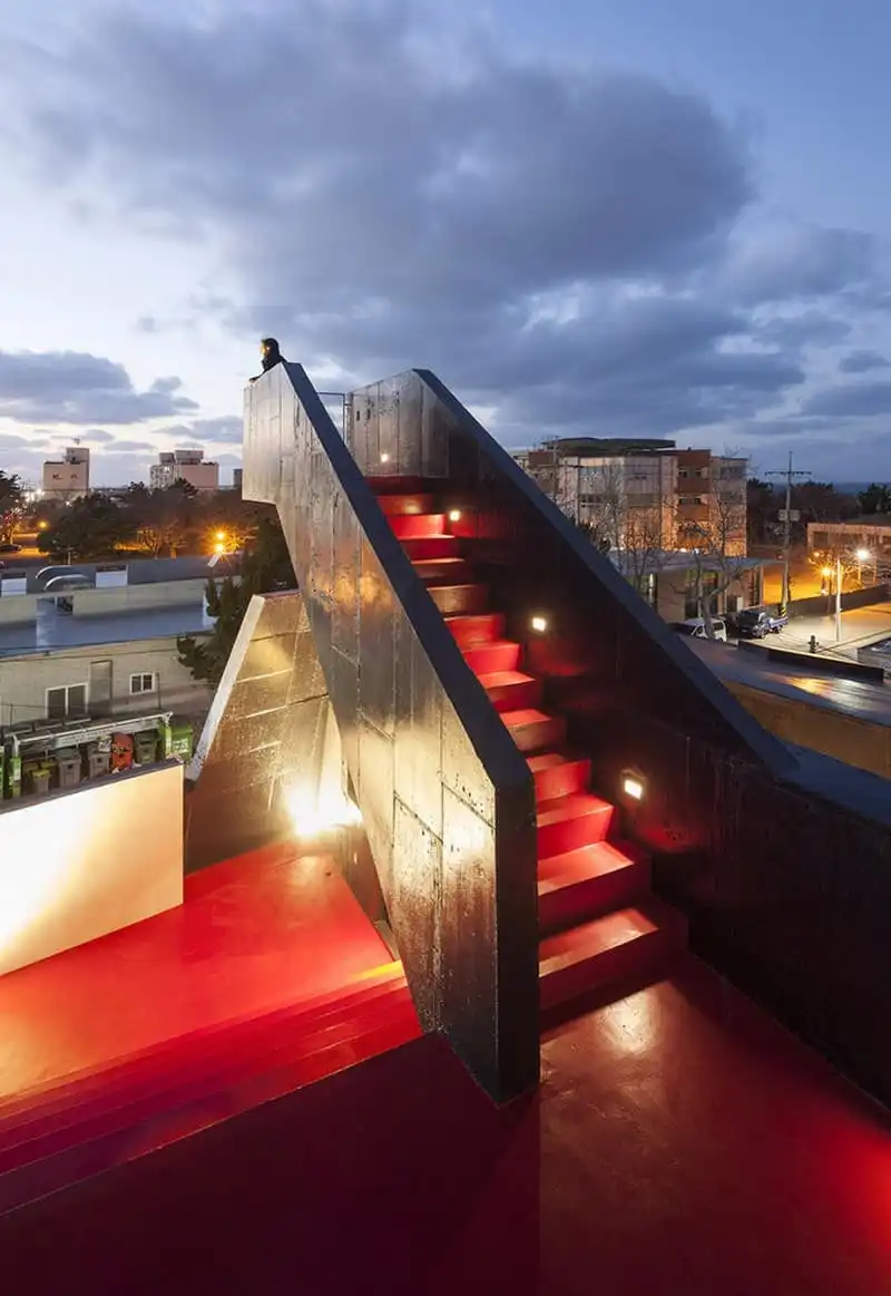 wanderlust tips hostel co thiet ke doc dao nhu trong phim vien tuong 5